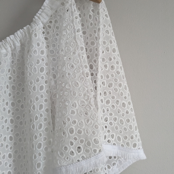 LILLY PULITZER LILLETTE TOP WHITE EYELET NWT Size Small - Picture 5 of 8